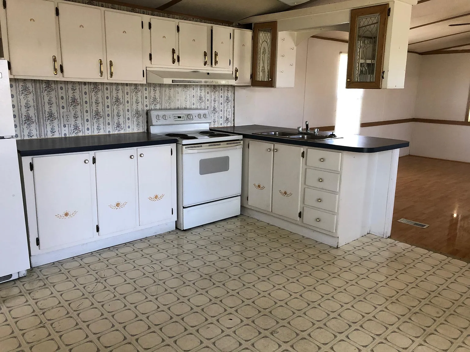 2 bed, $995 — Photo 4