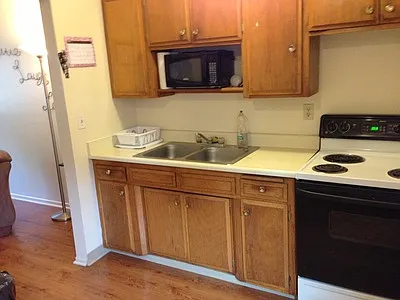 204 California Blvd #F7 — Photo 5