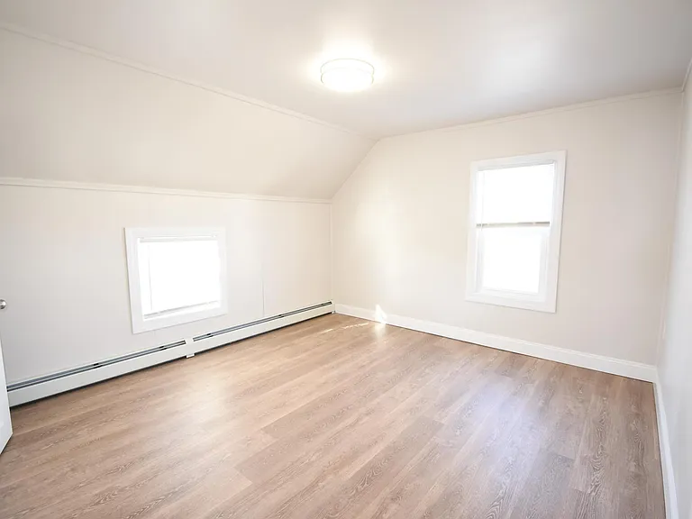 174 Main Rd #2 — Photo 7