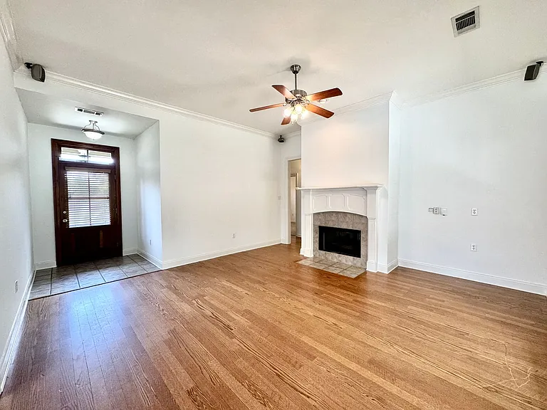 413 Lake Worth Dr — Photo 7