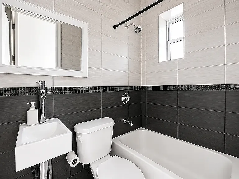 436 Wilson Ave #2V — Photo 6