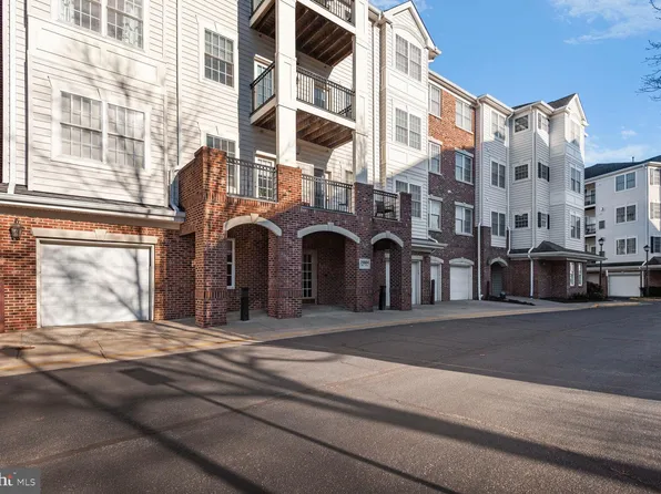 20804 Noble Ter Unit 423, Potomac Falls, VA 20165