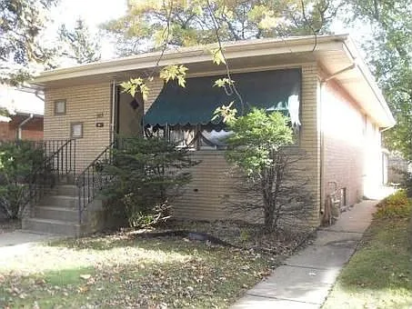 665 Yates Ave photo 1