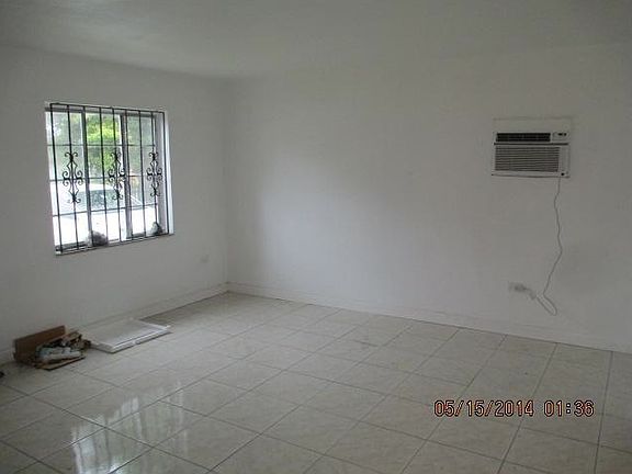 4th image of 1325 NE 142nd St