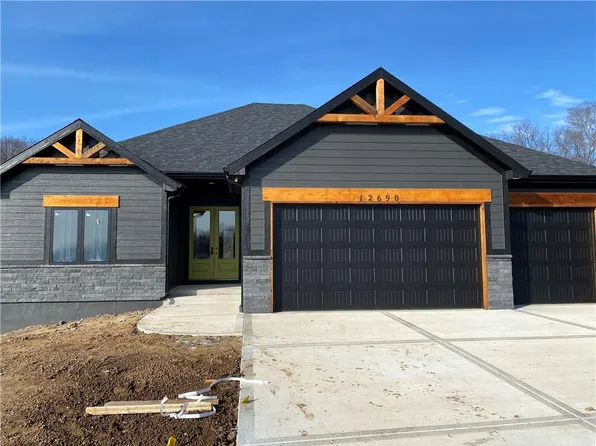 12690 NW Bittersweet Dr, Platte City, MO 64079