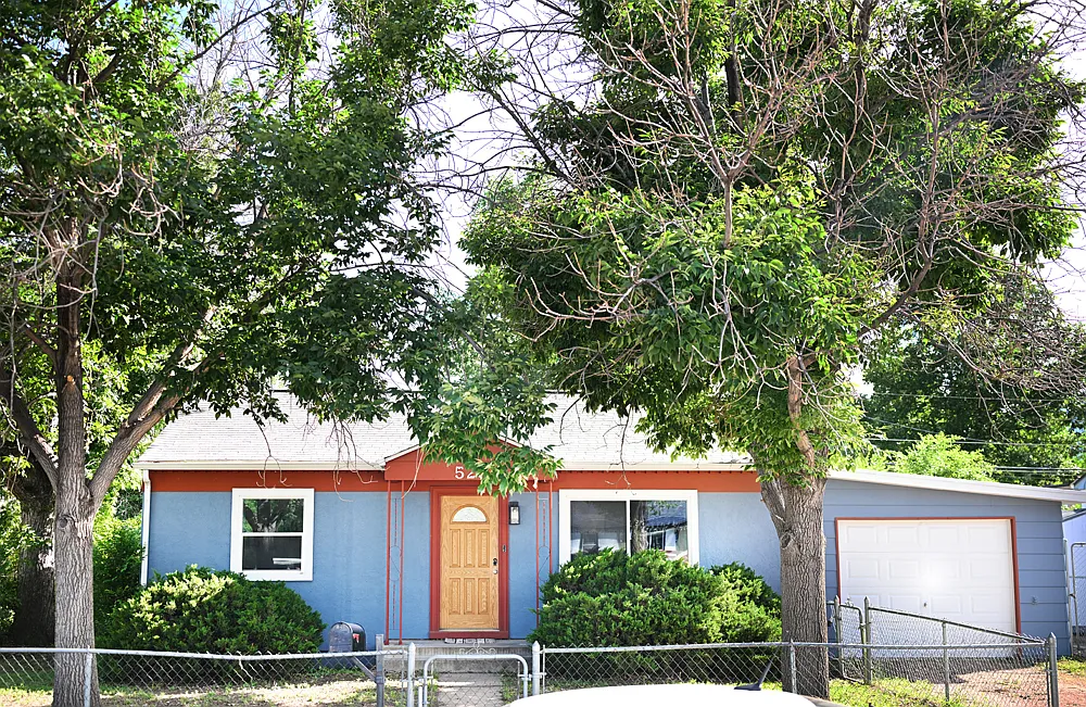 3 bed, 1285 sqft, $1,900 — Photo 2