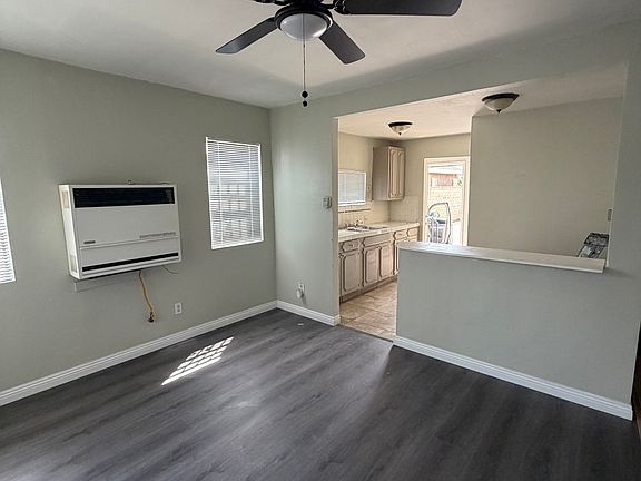 2nd image of 640 W 91st St #Na