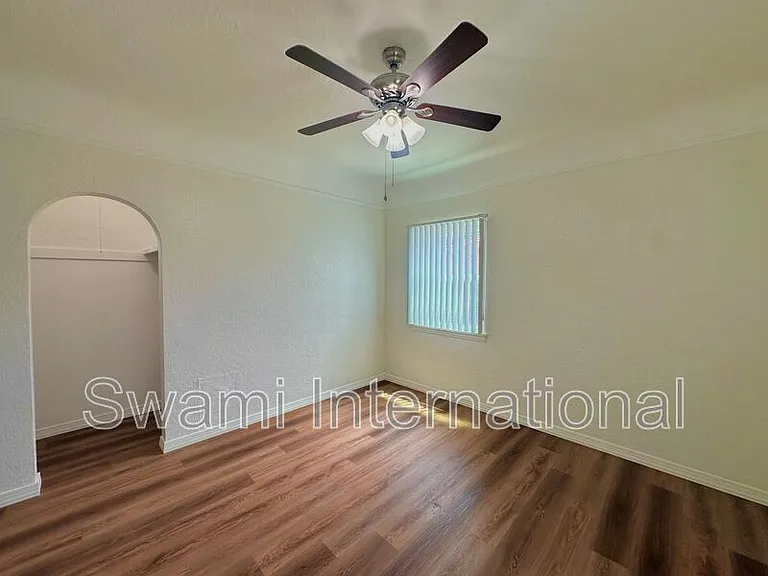 2066 Chestnut Ave — Photo 42