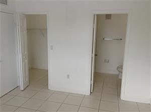 4th image of 1261 SE 31st Ct Unit 206