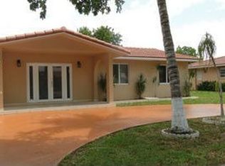 16845 NW 74th Ave, Hialeah, FL 33015