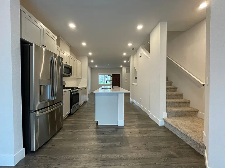16022 NW Hosmer Ln — Photo 9