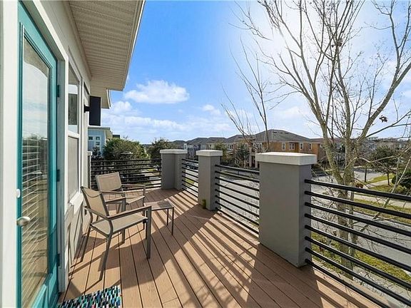 4th image of 14089 Walcott Ave