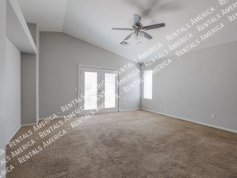 7441 W Fleetwood Ln — Photo 21
