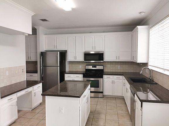 2nd image of 1715 Woods Blvd