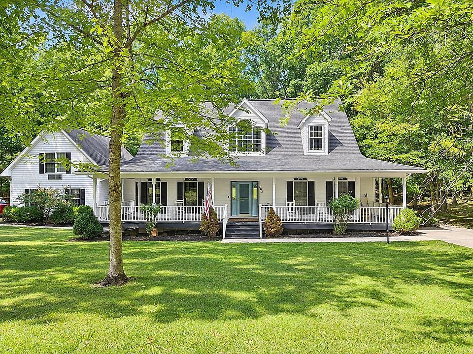 1st image of 403 Old Farm Rd