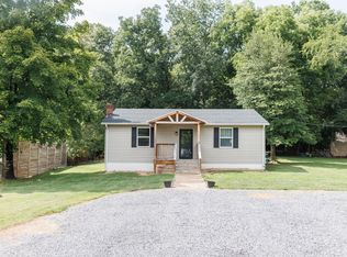 169 Flower Ln, Lexington, VA 24450