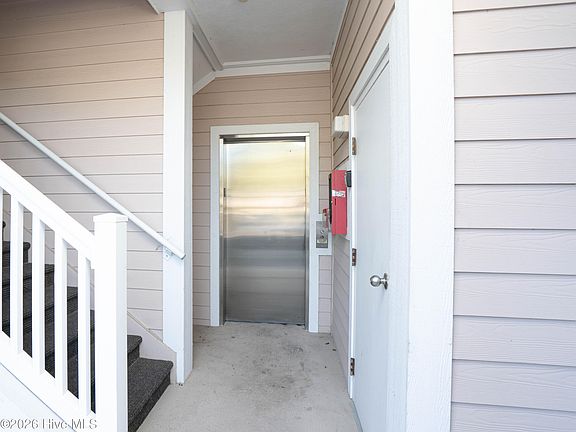 2nd image of 186 Clubhouse Road Apt 4