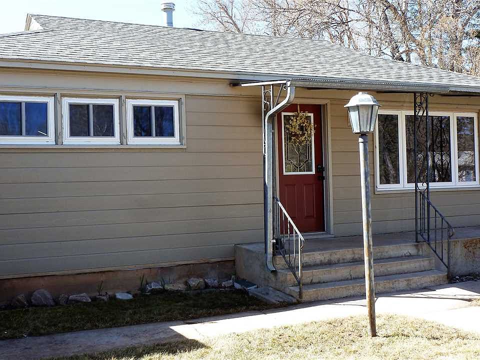 1st image of 1516 Steele St