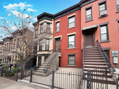 561 40th St, Brooklyn, NY, 11232