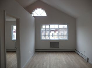 340 E 28th St, Brooklyn, NY 11226