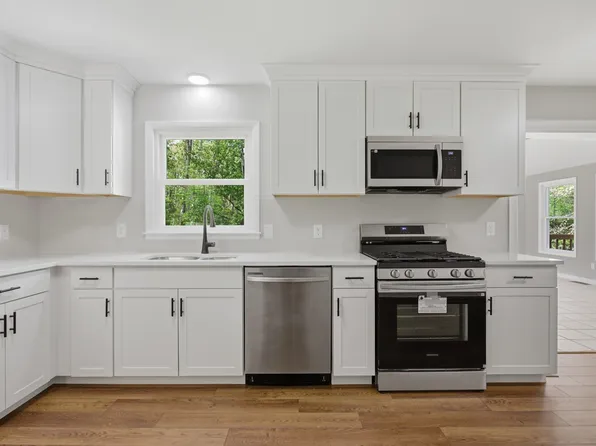 1416 Oakmont Cir, Centerville, TN 37033