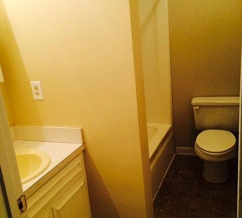 Full Bath Upstiars