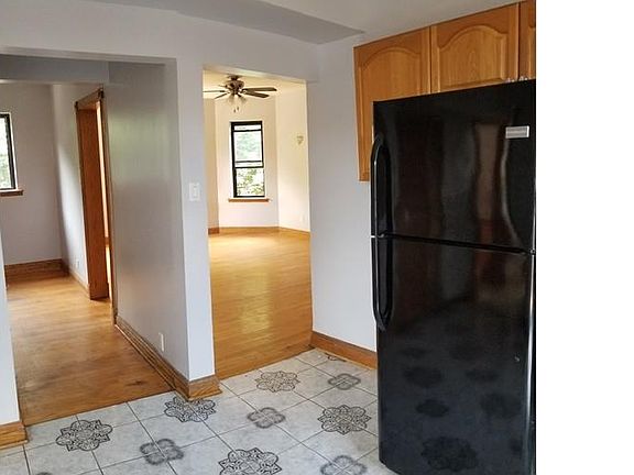 5th image of 8000 S Langley Ave APT 3