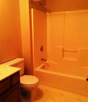5th image of 321 Ash Ct #321