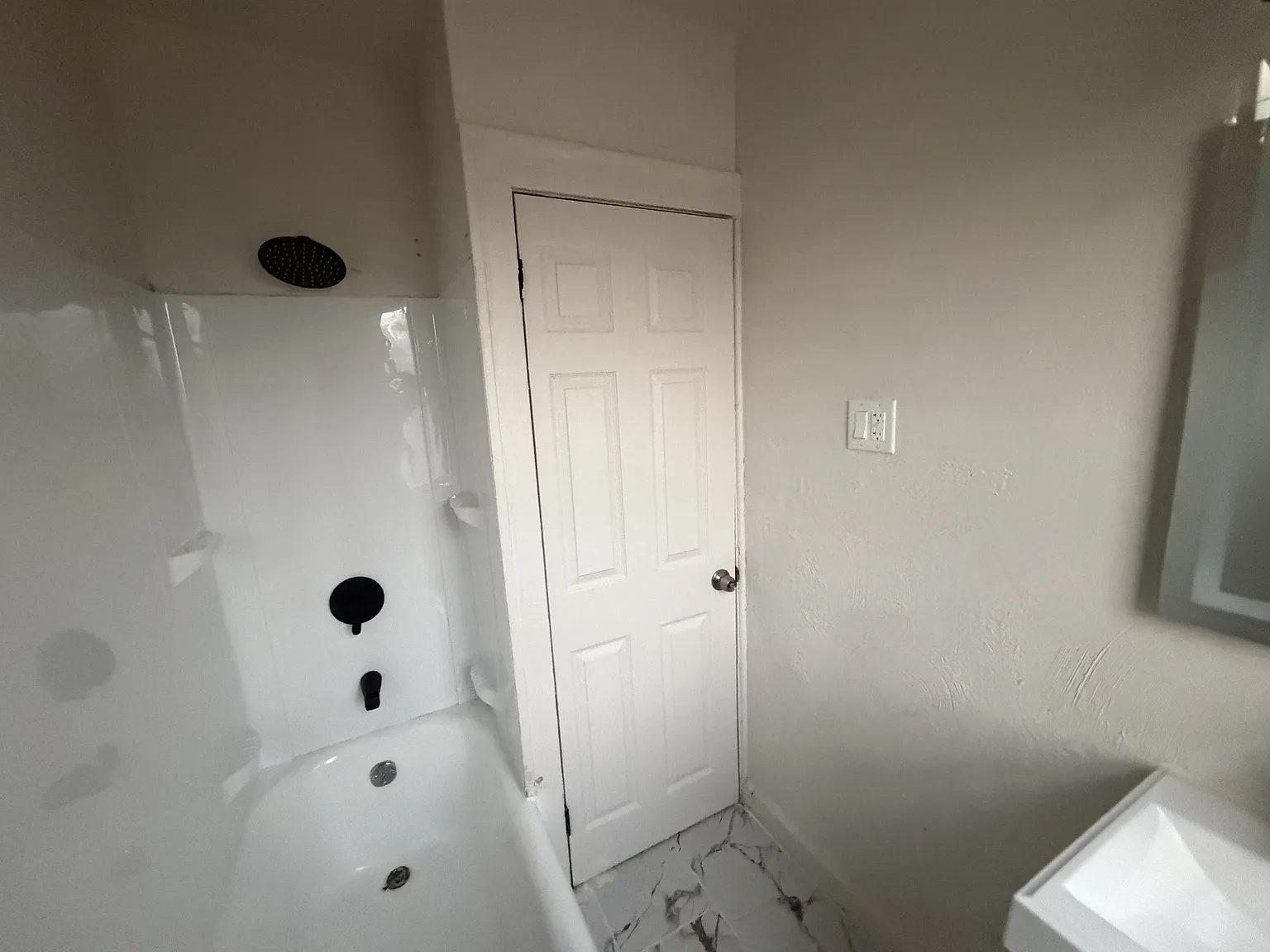 1133 Maryland Avenue - 1 — Photo 3