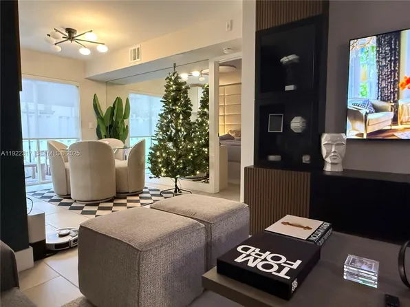 7775 NW 22nd St APT 101, Pembroke Pines, FL 33024