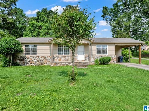 8 Fieldview Dr, Oneonta, AL 35121