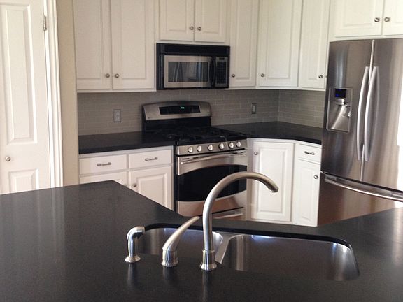 Kitchen with Granite