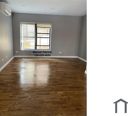 2nd image of 4526 S Drexel Blvd #602