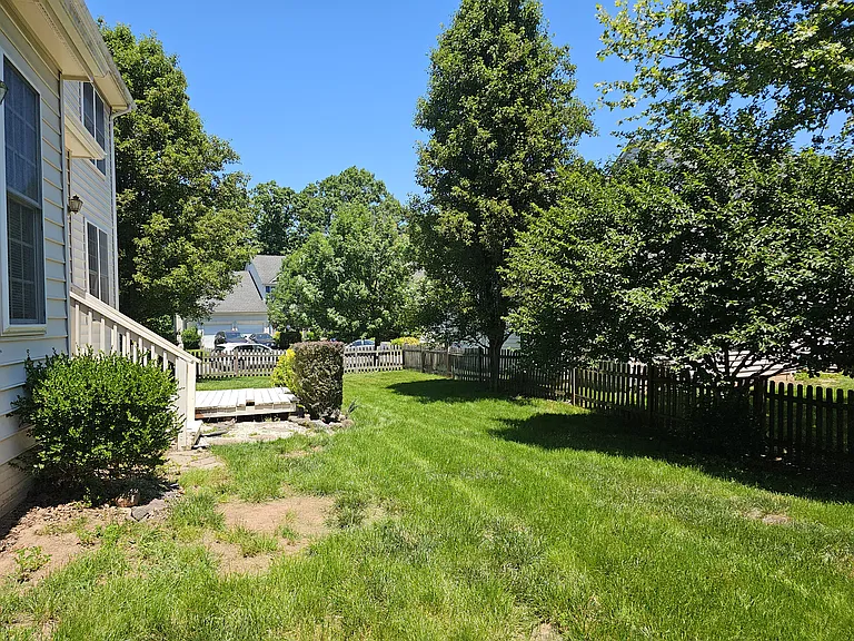 8675 Wales Ct — Photo 29