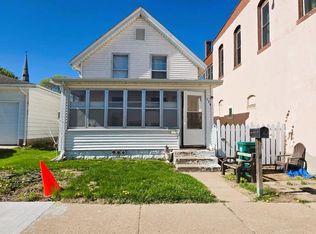 139 2nd St W, Wabasha, MN 55981