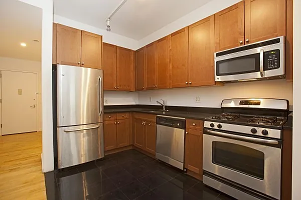 Rented by Platinum Properties | media 5
