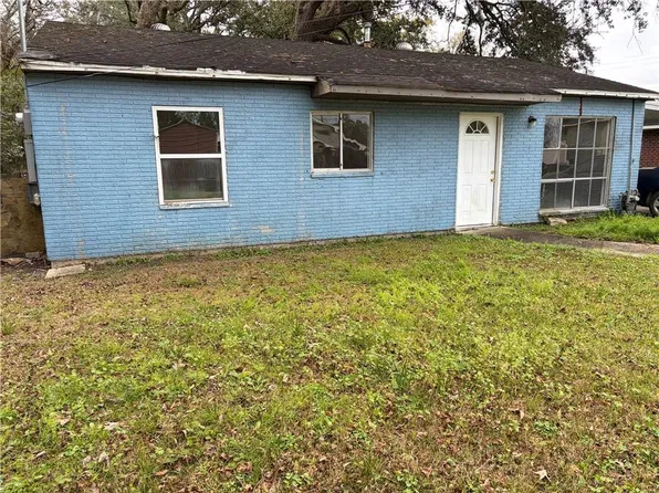 953 Pato St, Westwego, LA 70094