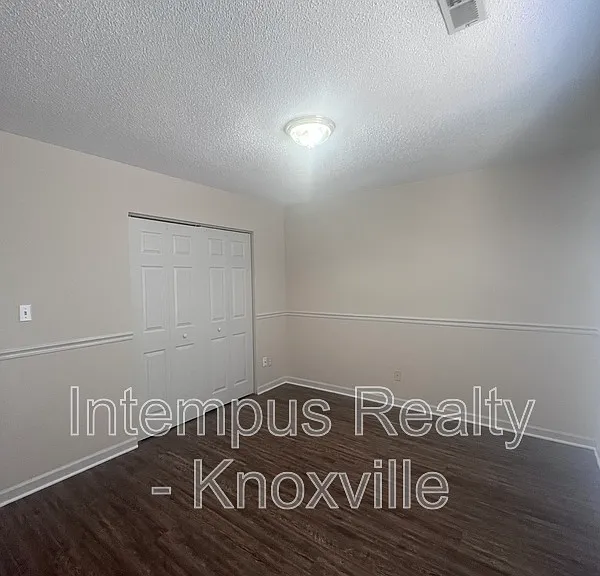 813 Villaview Way — Photo 15