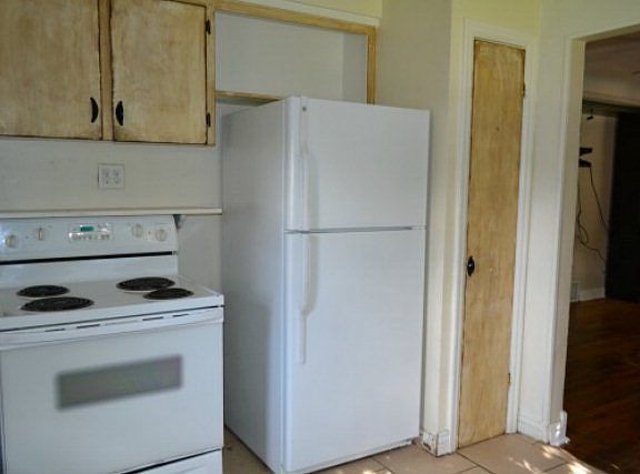 5th image of 329 S Birch St