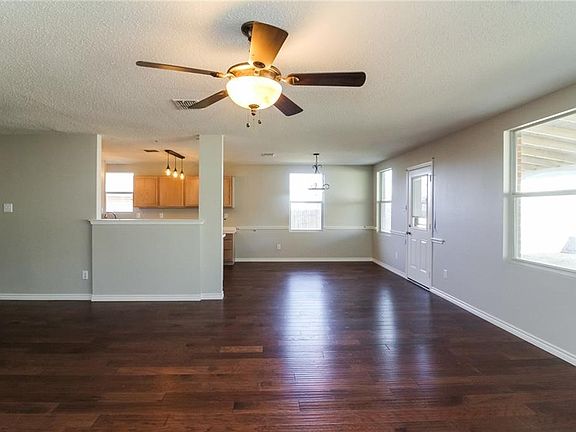 3rd image of 5703 Tennessee Dr