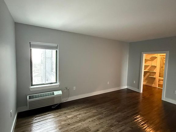 3rd image of 420 Anderson Ave Unit 203