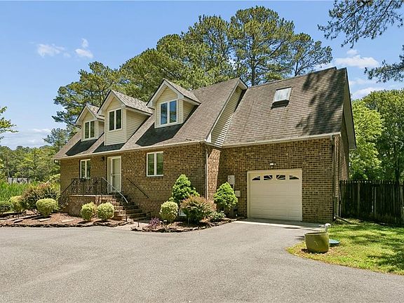 4th image of 246 Hunts Neck Rd