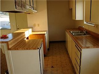 2nd image of 778 Blossom Hill Rd APT 4