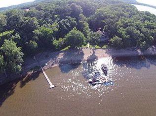 30039 Lakeview Ave, Red Wing, MN 55066