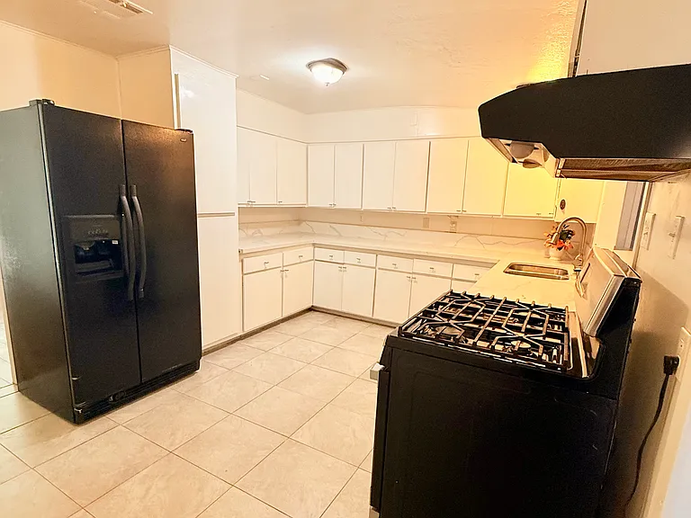 45503 Genoa Ave — Photo 3
