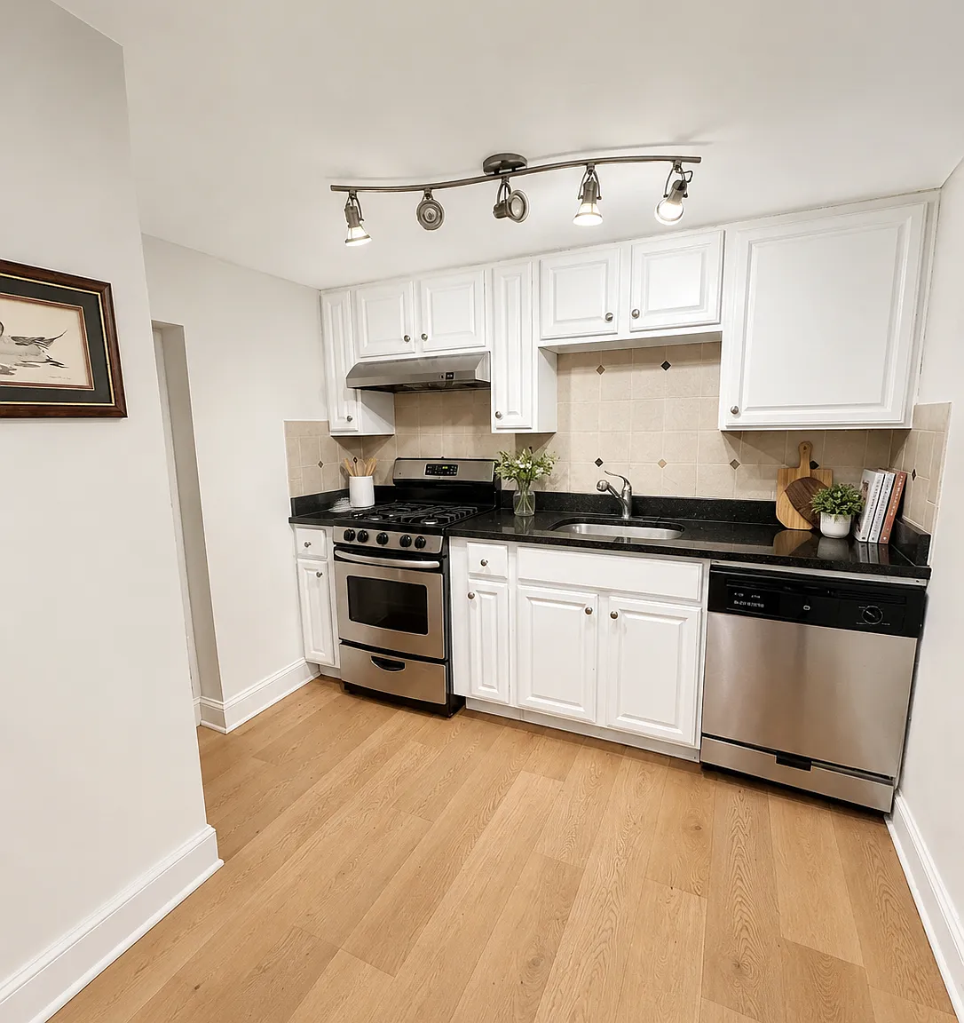 2 bed, $2,400 — Photo 1