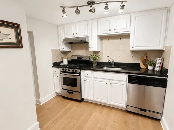 192 Central St, Somerville, MA
