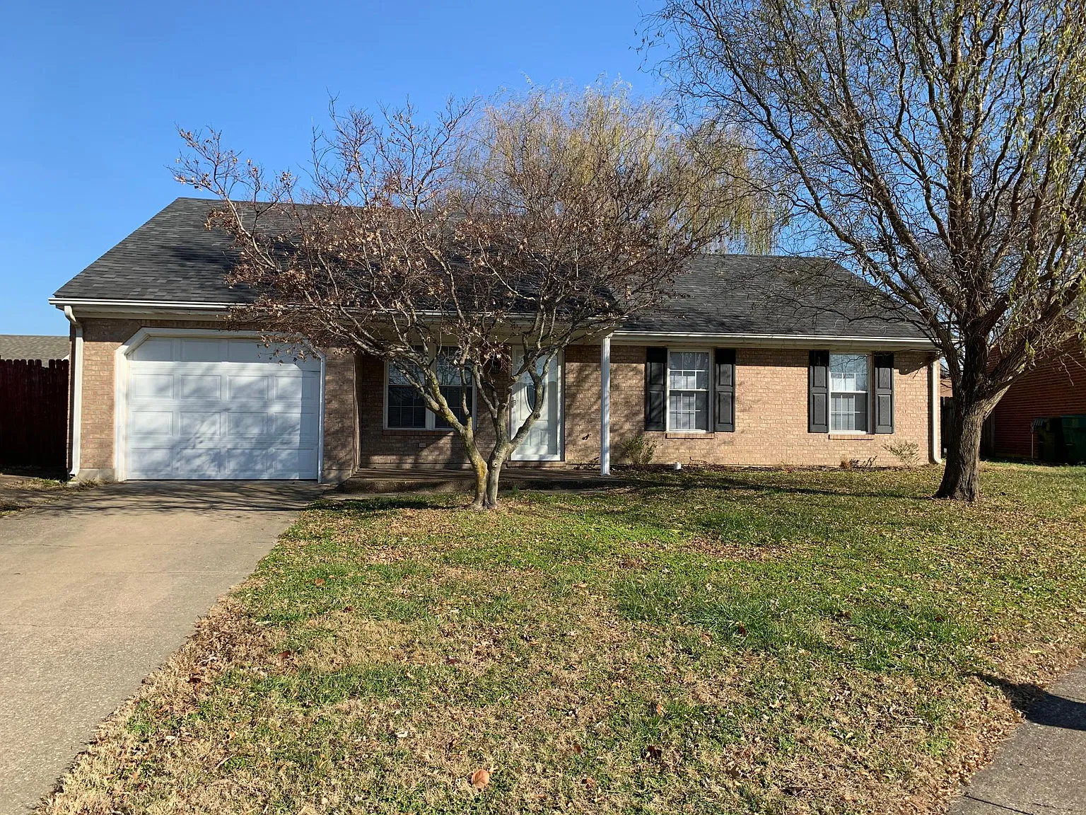 3 bed, 1210 sqft, $1,650 — Photo 1