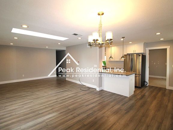 5th image of 5924 Merlindale Dr
