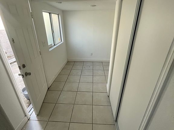 5th image of 24868 5th St